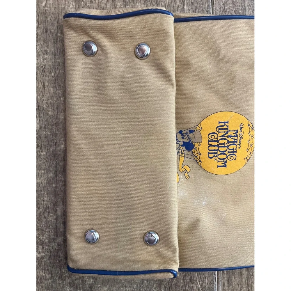 VTG Walt Disney World Magic Kingdom Club Tan Canvas Carry On Tote Bag 70s Mickey